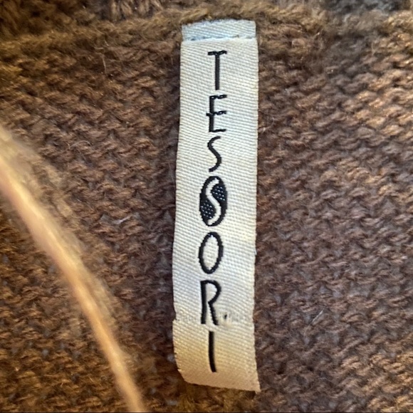 Tan sweater vest w/faux fur trim and beaded fringe - Picture 10 of 10